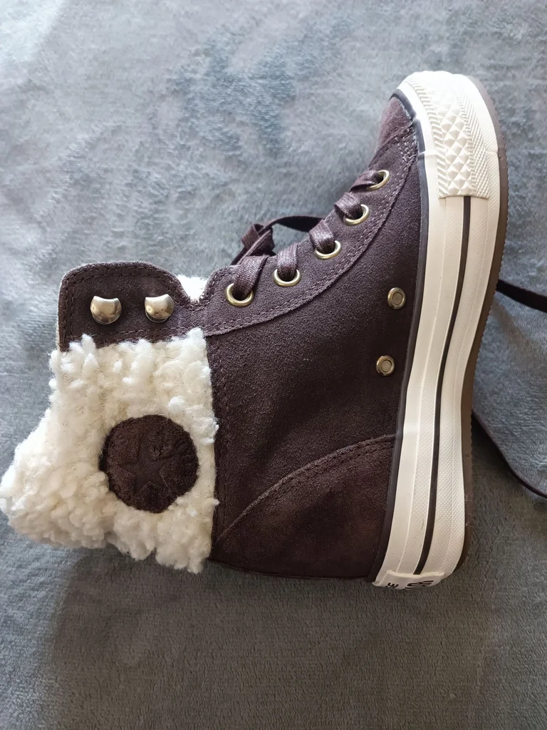 Pair of All Star Chuck Taylor converse size 36 very good condition brown colorway – photo 9